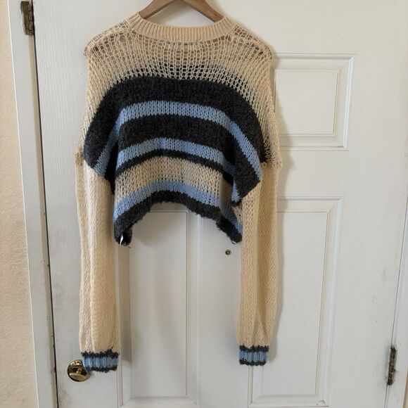 Kimchi Blue Women Cropped Sweater Pullover Crochet Lace Trim Size SP Boho Preppy - Picture 6 of 11
